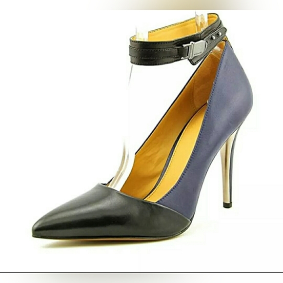 Like NEW Coach Designer Blue Black Pointed Toe Stiletto Pump Heels Size 6B - Picture 2 of 11